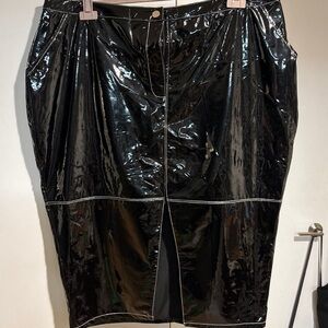 NWT Hilary MacMillan Vegan Leather Skirt size 1x
